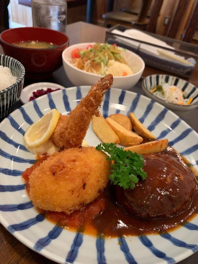 洋食の店 ITADAKI 円町店 - サブ画像1