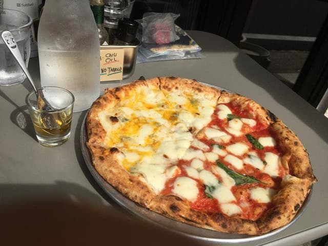 Pizzeria Lugara - サブ画像1