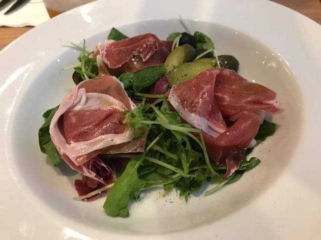 サラベス 名古屋店 - サブ画像2