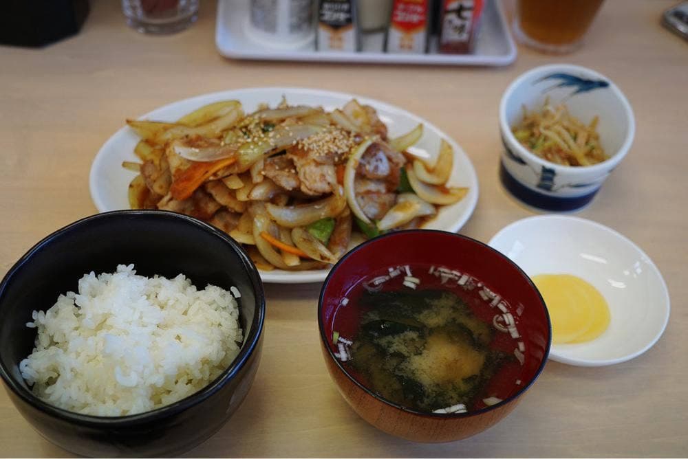 あらや食堂