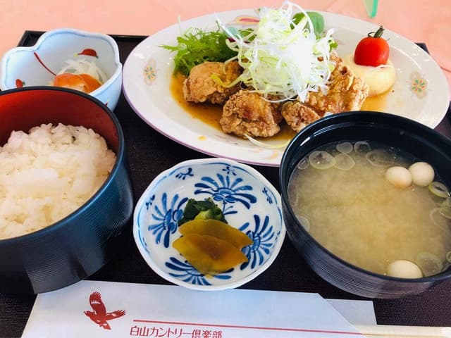 泉水コースレストラン 白山カントリー倶楽部 - サブ画像2