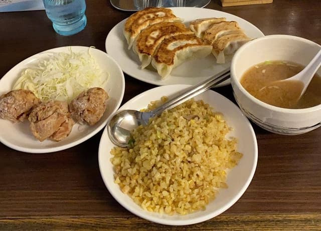 青山餃子房 船橋店 - サブ画像1