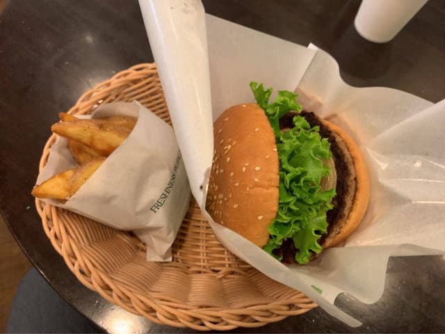 フレッシュネスバーガー 三鷹南口店 - サブ画像2
