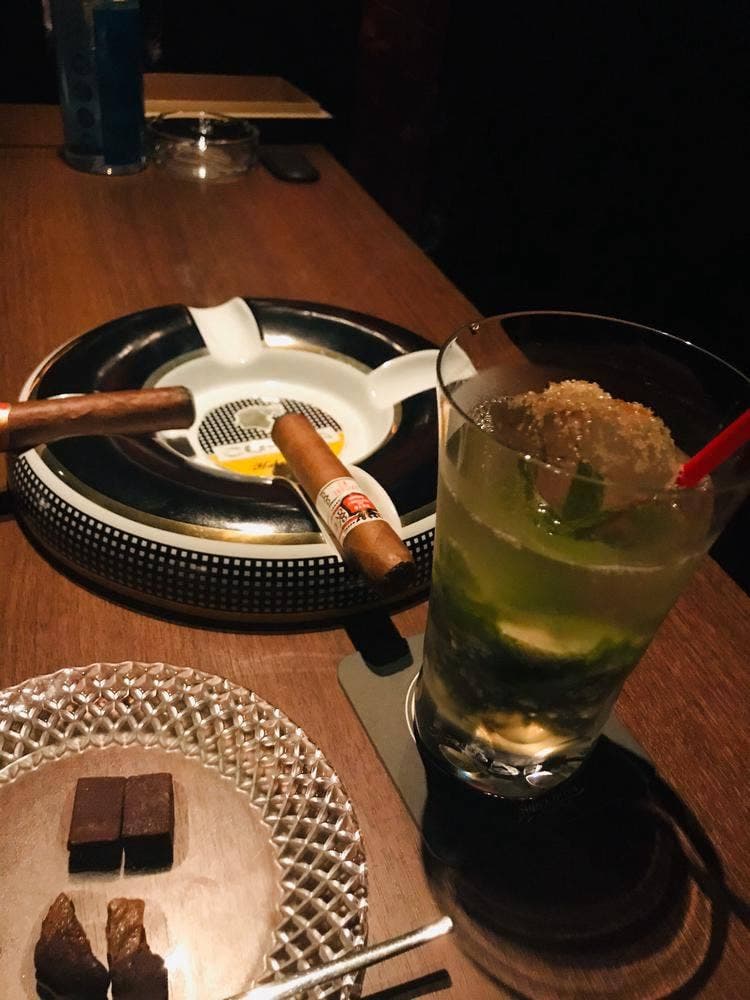 シガーバー スーペルノーバ北新地店
