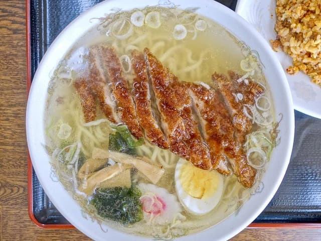 とんかつとラーメンの店 やなぎ亭 - サブ画像2