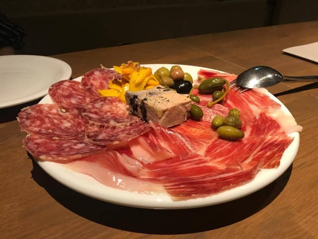 スペイン料理と鉄板焼き ボケリア - サブ画像1