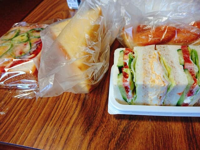 ベーカリー＆カフェ ルパ 府中店 - サブ画像1