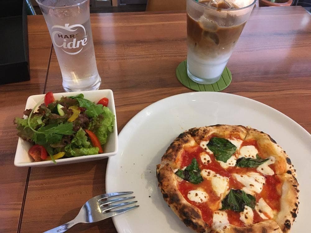 green and pizza vale