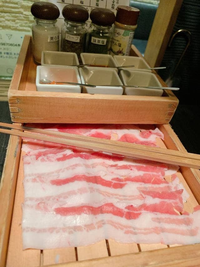 GINZA 春夏秋豚 横浜店 - サブ画像3