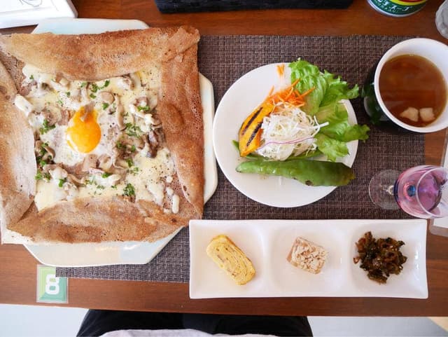 カフェ&ダイニング デイズ - サブ画像1