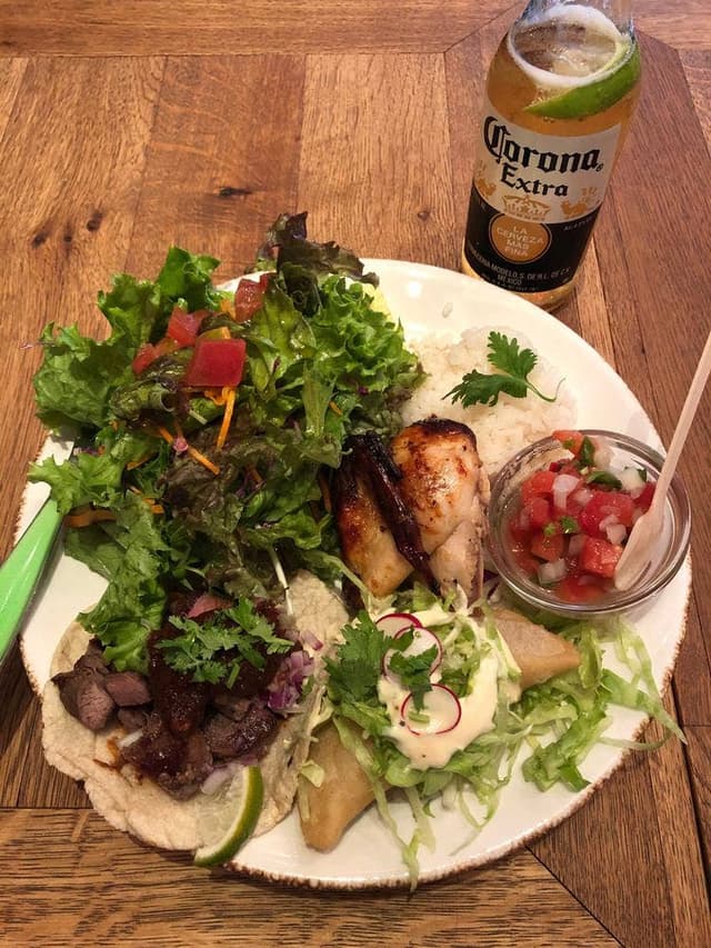 Roti Chicken&Jackie Tacos - サブ画像1