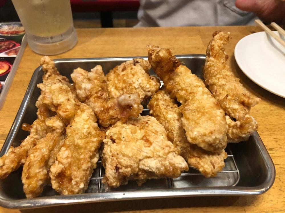 骨付鳥、からあげ、ハイボール がブリチキン。宇都宮馬場通り店