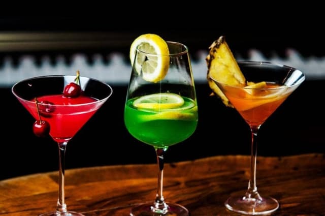 bar moon walk 池袋駅前店 - サブ画像1