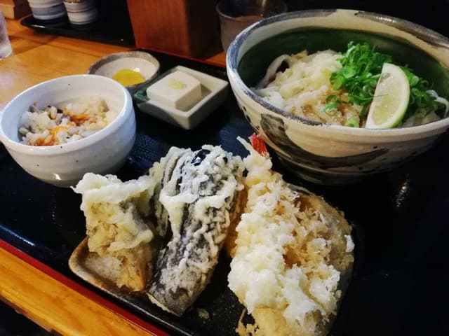 手打ちうどん とよ香 - サブ画像3