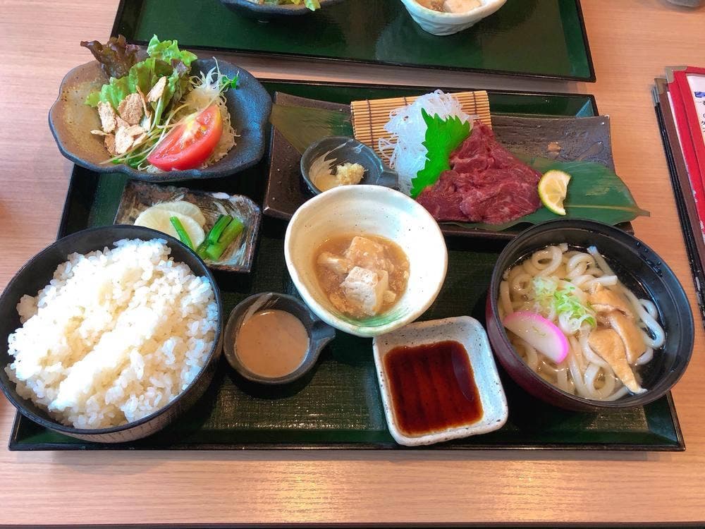 馬乃屋 木田店