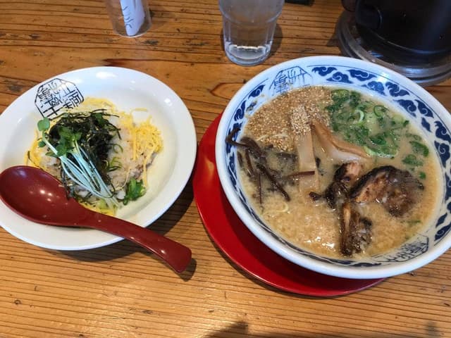 九州らーめん亀王 京橋店 - サブ画像2