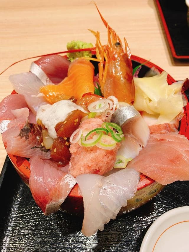 漁師寿司食堂 どと〜んと日本海 - サブ画像3