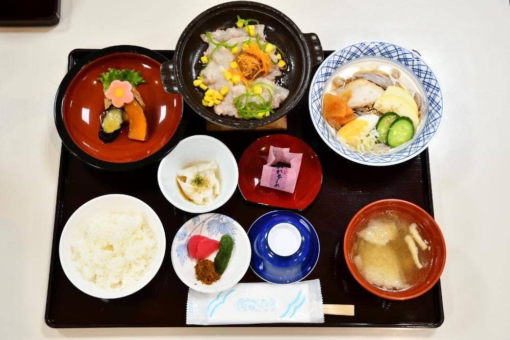 レストラン清衡