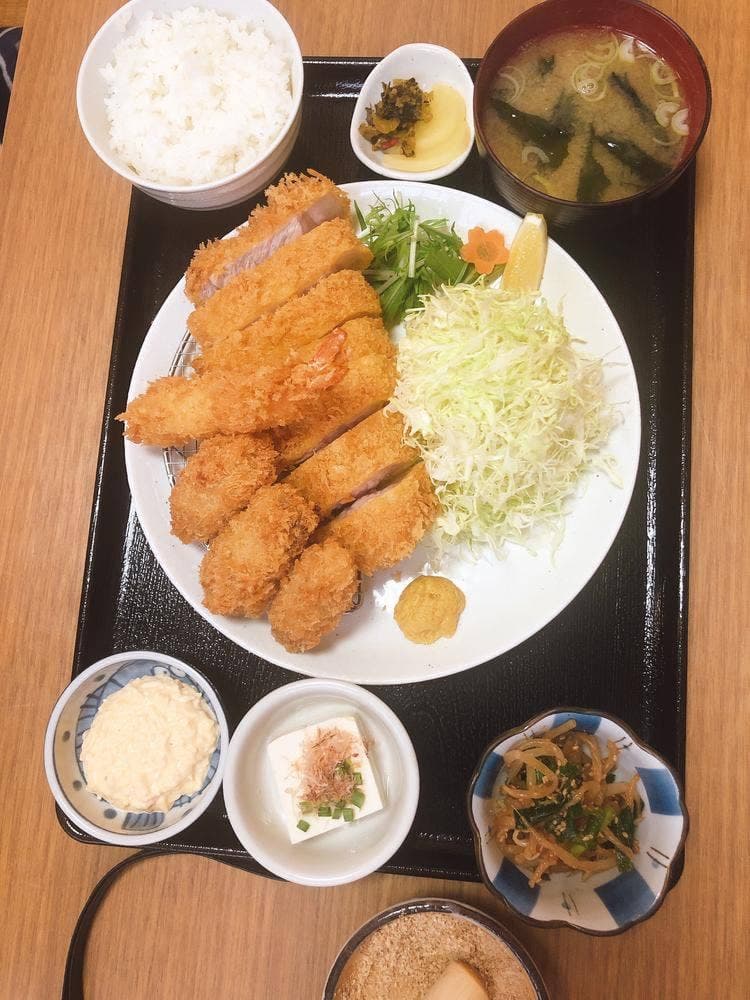 とんかつ 於加乃