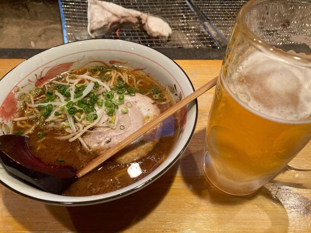 烏骨鶏ラーメン 龍