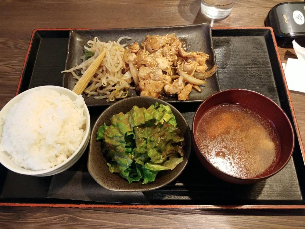 クラフトビールと肉寿司 個室肉バル 東京スタイルサンクス 八重洲店