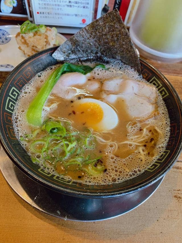 久留米 大砲ラーメン 長門石店 - サブ画像1