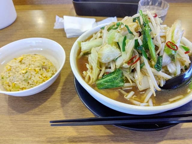 新京 中川店 - サブ画像2