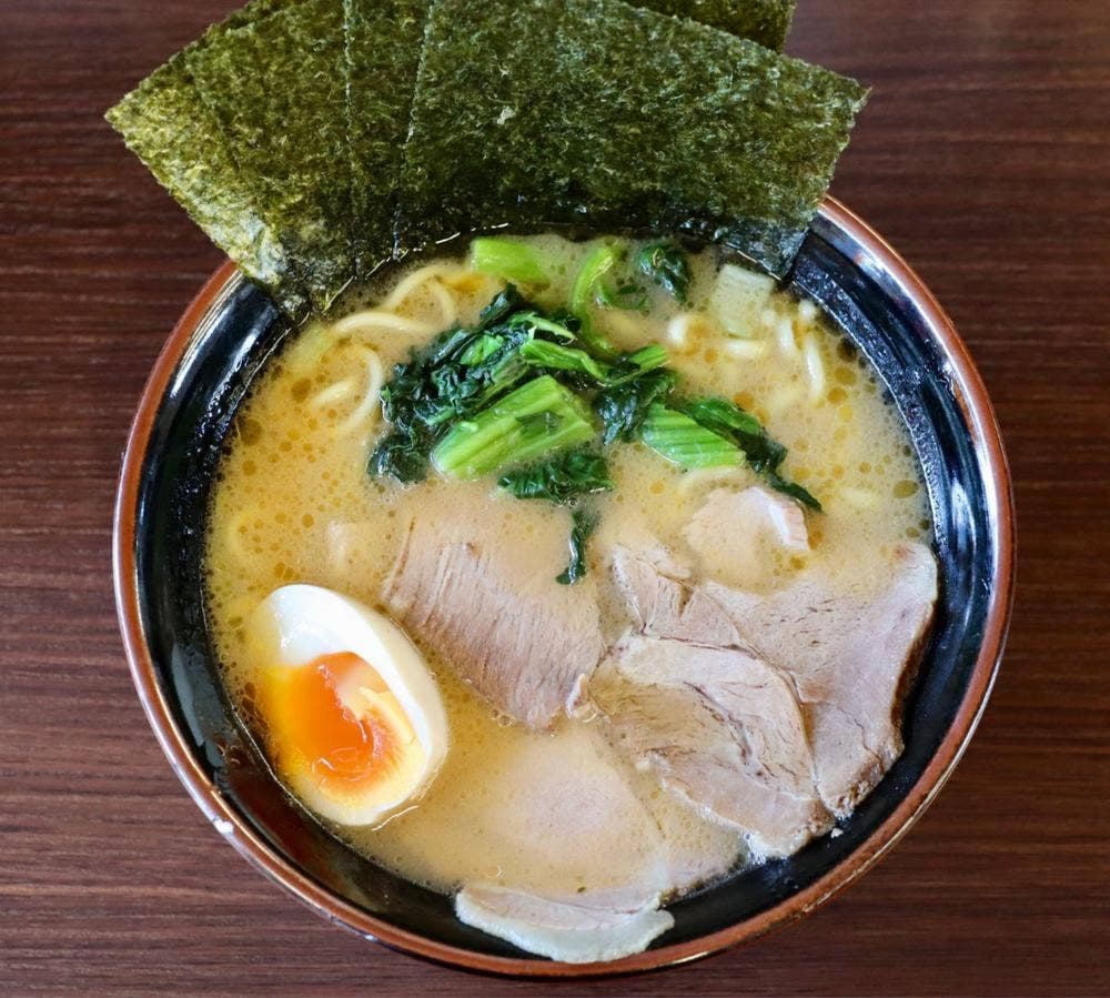 横浜家系ラーメン かまし家 半田本店