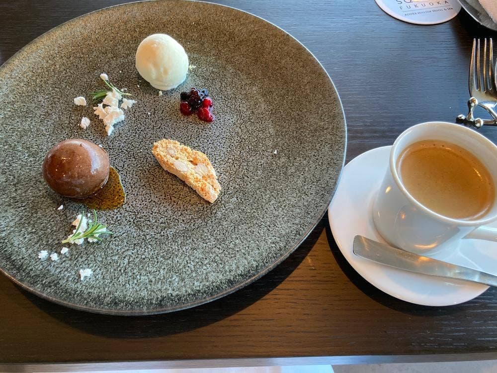 メインダイニング カバーナ アゴーラ福岡山の上ホテル&スパ