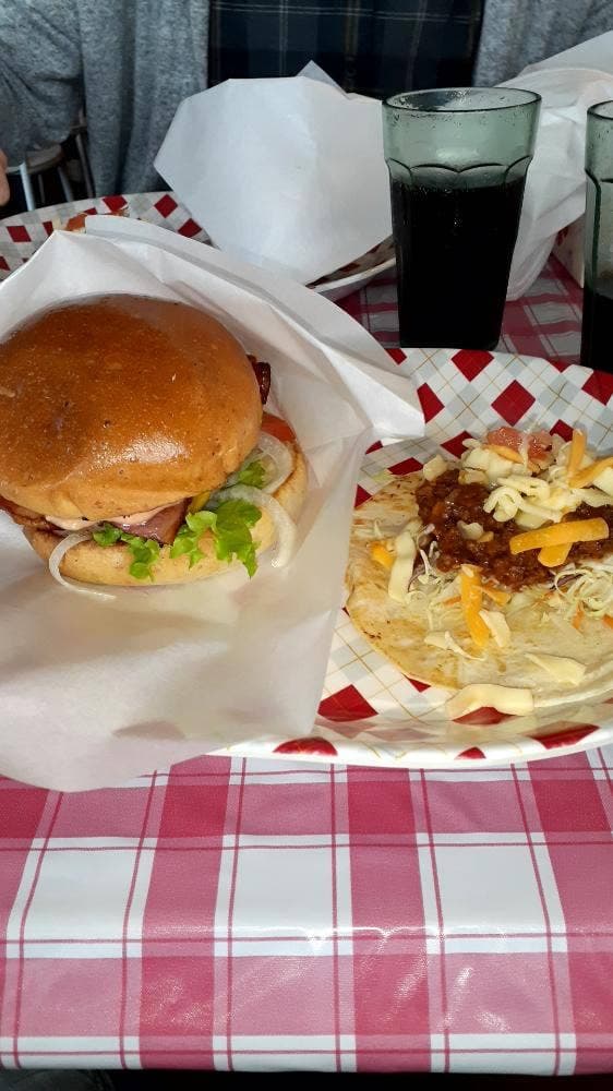 J'S CORNER GRILL