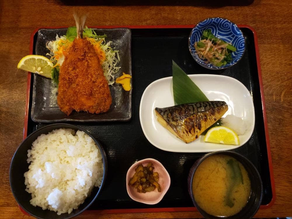 大衆居酒屋 マルハチ商店