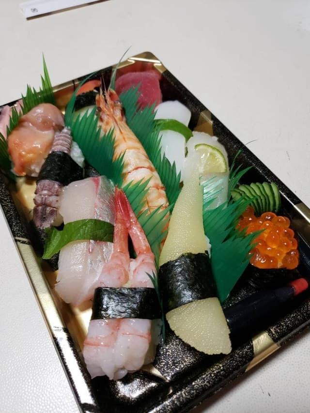 山岡寿司 島田店 - サブ画像1