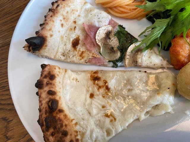 ピッツァ サルヴァトーレ クオモ 梅田 - サブ画像2