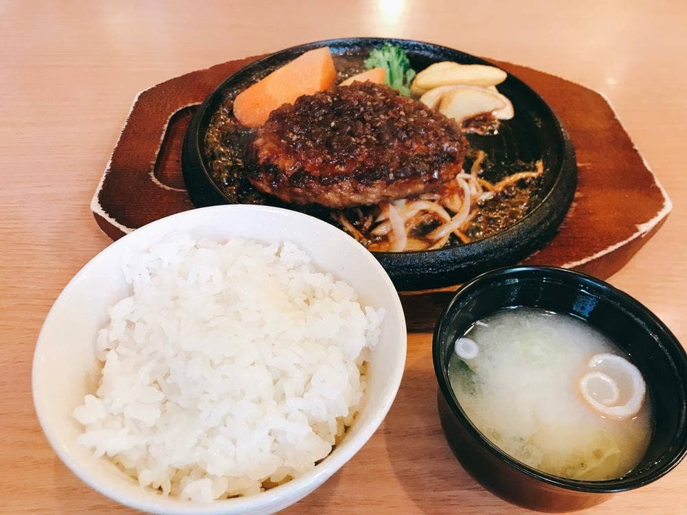 勝牛 海老名店