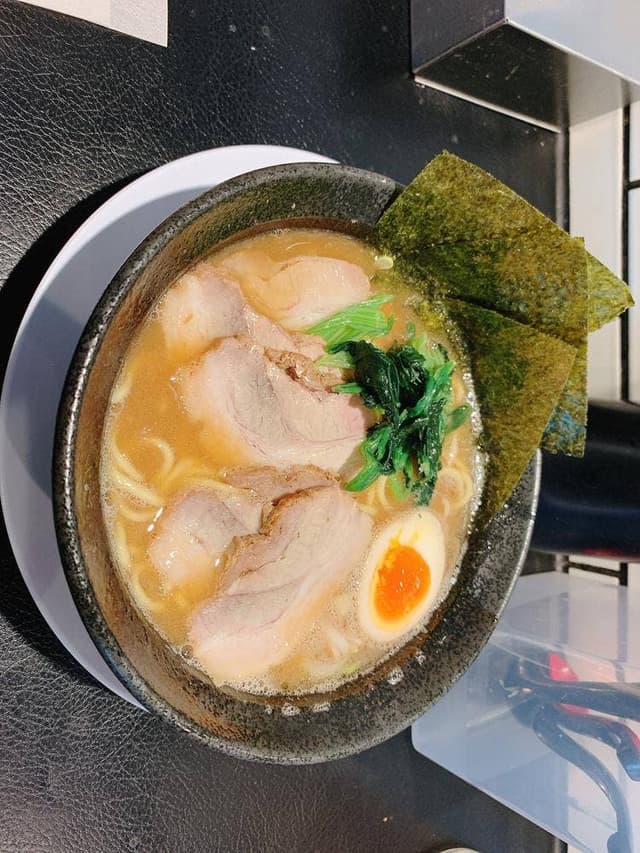 横浜らーめん 源泉 海老名店 - サブ画像1