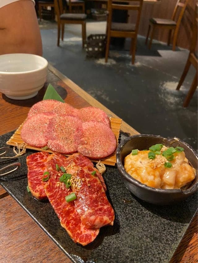 炭火焼肉・韓国料理 KollaBo コラボ 千里中央店 - サブ画像1