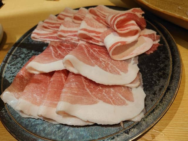 たくよし あぐー豚と島野菜しゃぶしゃぷ - サブ画像1