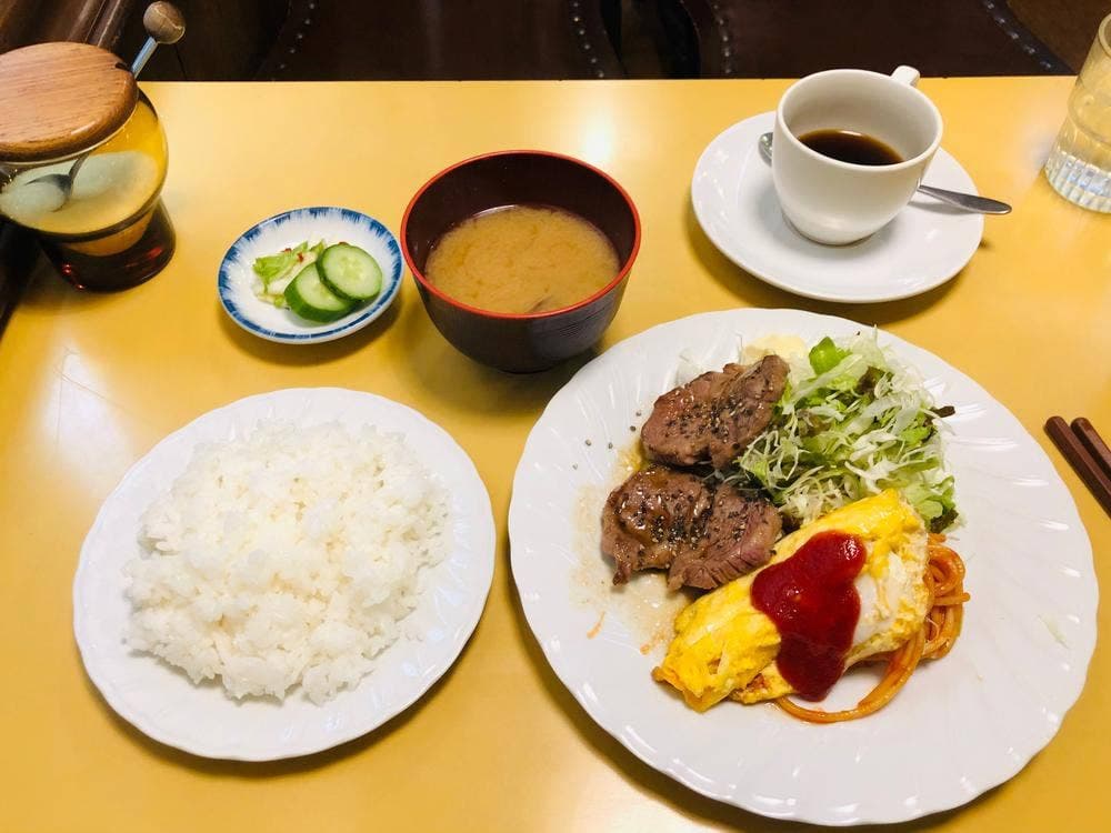 タンゴ
