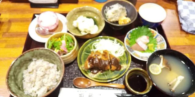 坂蔵 創作料理と地酒のお店 - サブ画像3
