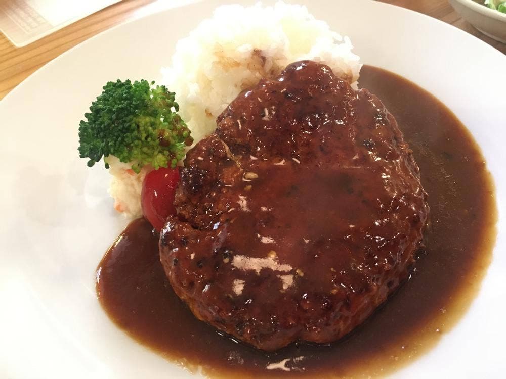 洋食 ノブ