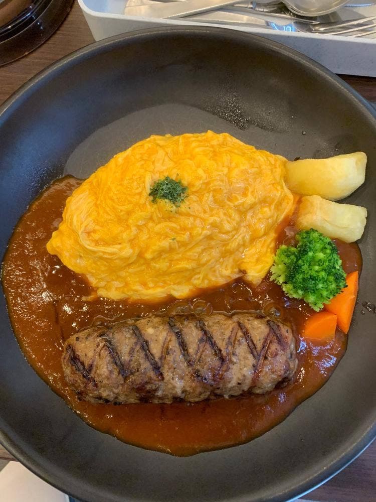 おむらいす亭 イオンモール福岡伊都店