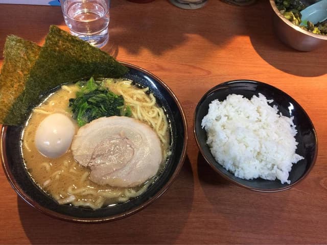 横浜家系ラーメン 憲兵家 - サブ画像1