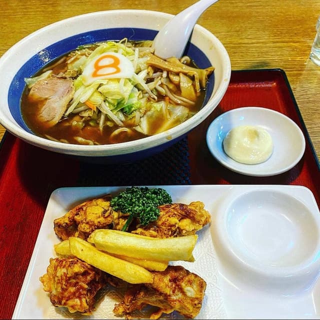 8番らーめん 御幸店 - サブ画像1