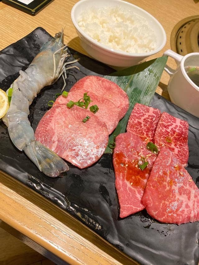 焼肉 新羅 MONA新浦安店 - サブ画像2