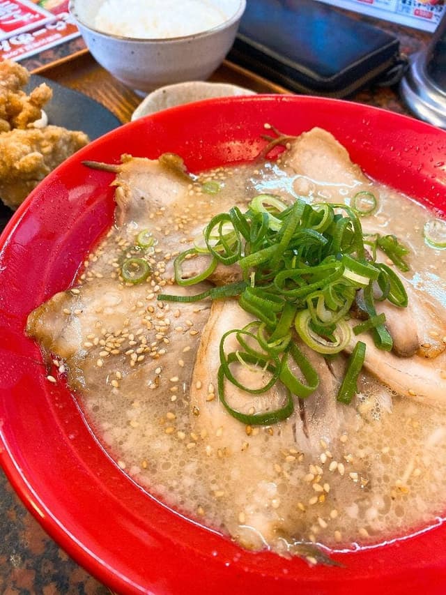 らーめん餃子 金虎 明石二見店 - サブ画像1