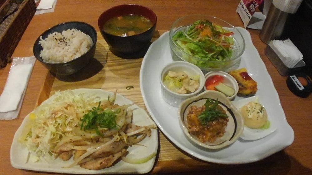 ヤマトモダン JR奈良駅前店