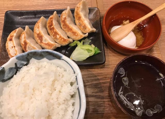 肉汁餃子のダンダダン 青山一丁目店 - サブ画像2