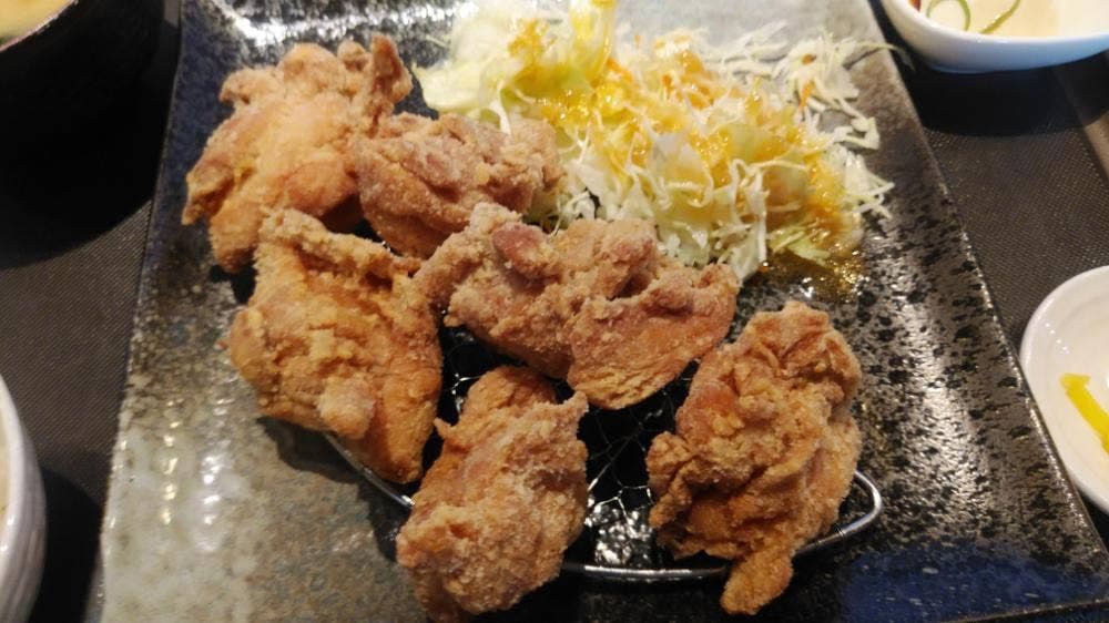 からあげ食堂 黒べえ