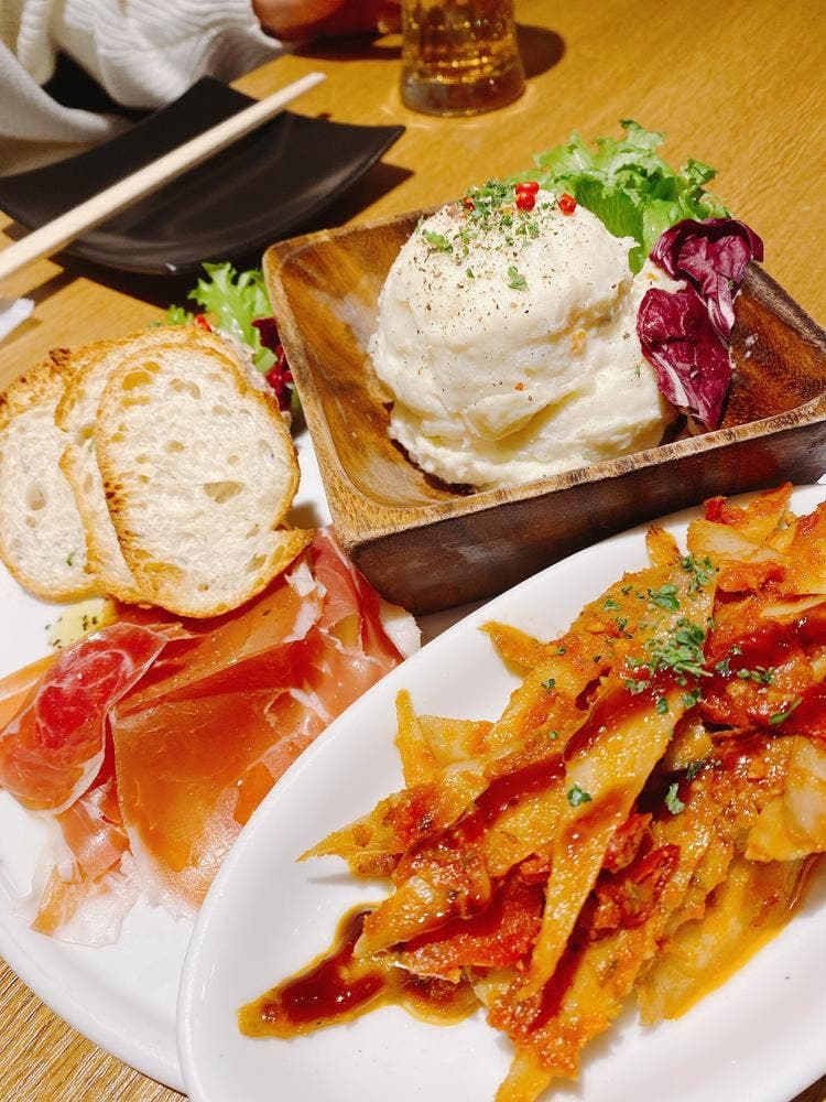 ガーリックテーブル 横浜西口店