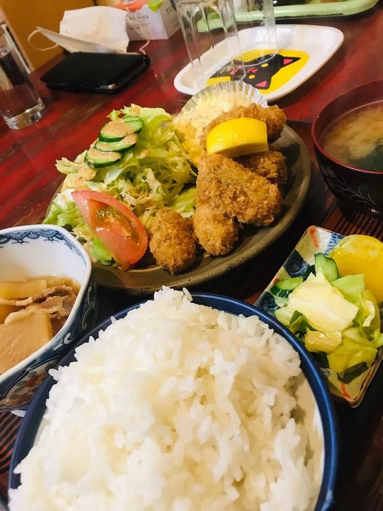 たかさか食堂